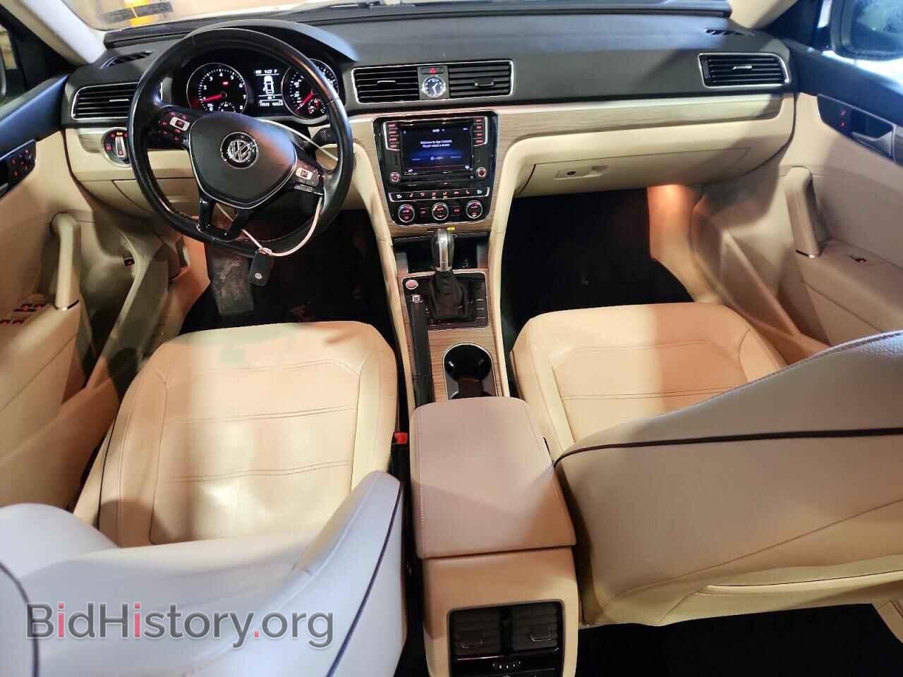 2016 VOLKSWAGEN PASSAT - VIN: 1VWBT7A31GC058531 - Photo 8