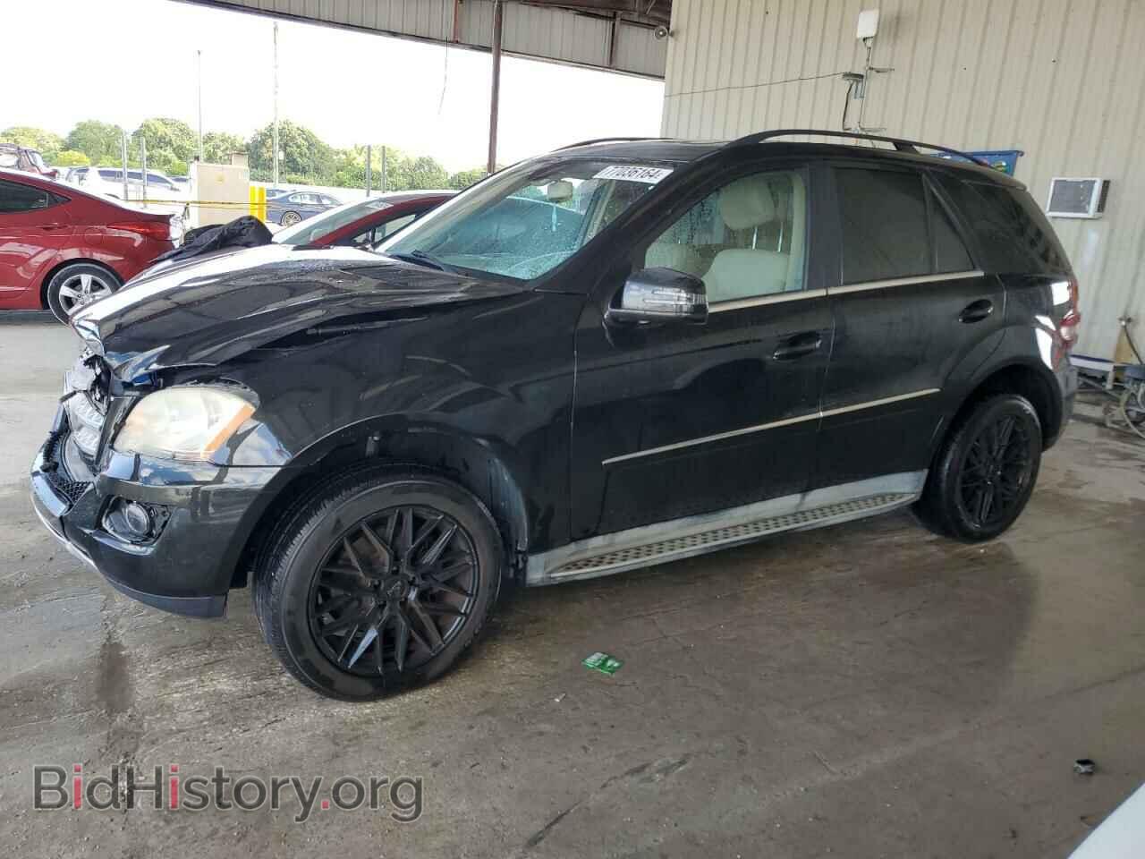 Photo 4JGBB5GB9BA714144 - MERCEDES-BENZ M-CLASS 2011