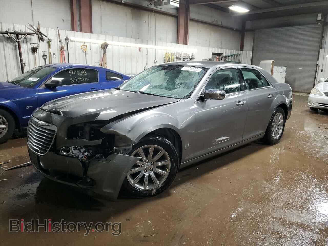 Photo 2C3CA5CG9BH585423 - CHRYSLER 300 2011