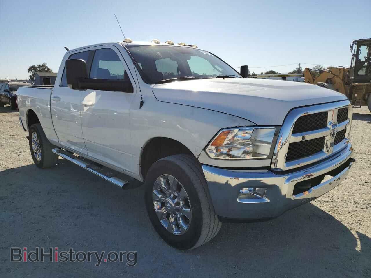 2015 RAM All Models - VIN: 3C6UR5CL5FG501312 - Photo 4