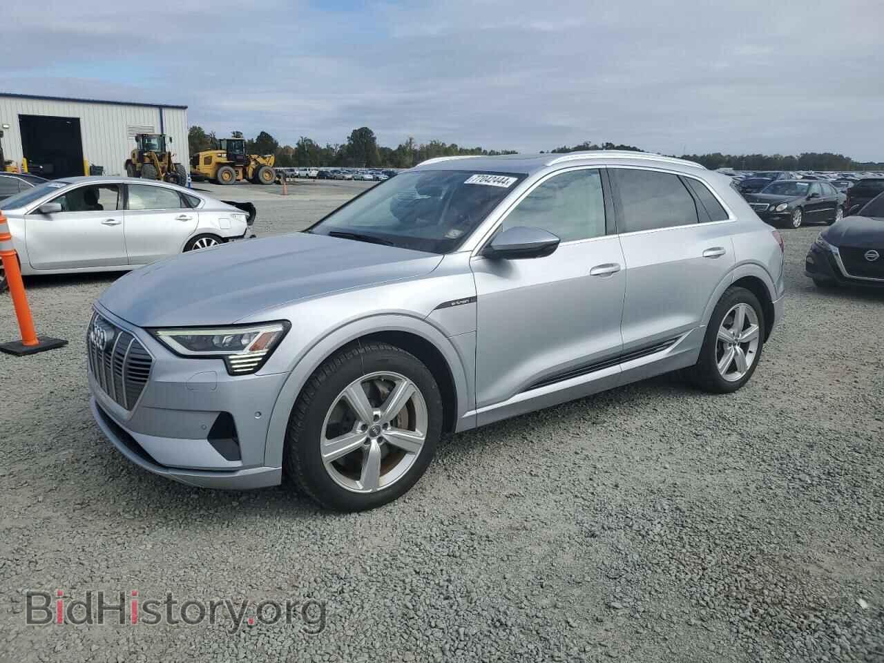Photo WA1LAAGE8KB010276 - AUDI E-TRON 2019