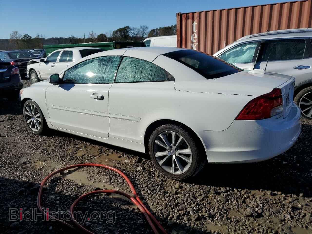 2013 VOLVO C70 - VIN: YV1672MC2DJ141281 - Фото 2