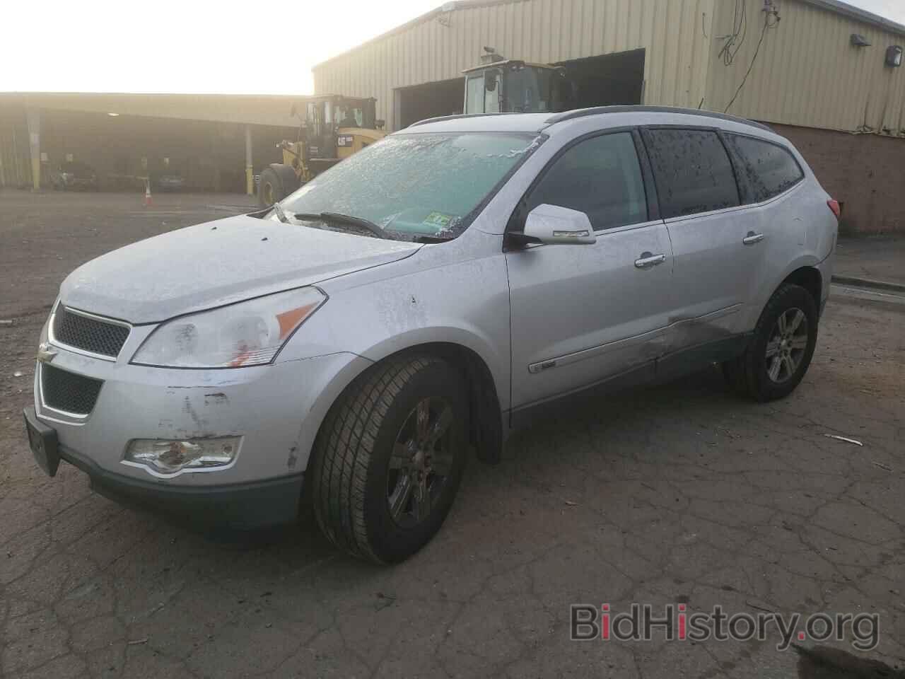 Photo 1GNLVFED3AS150341 - CHEVROLET TRAVERSE 2010
