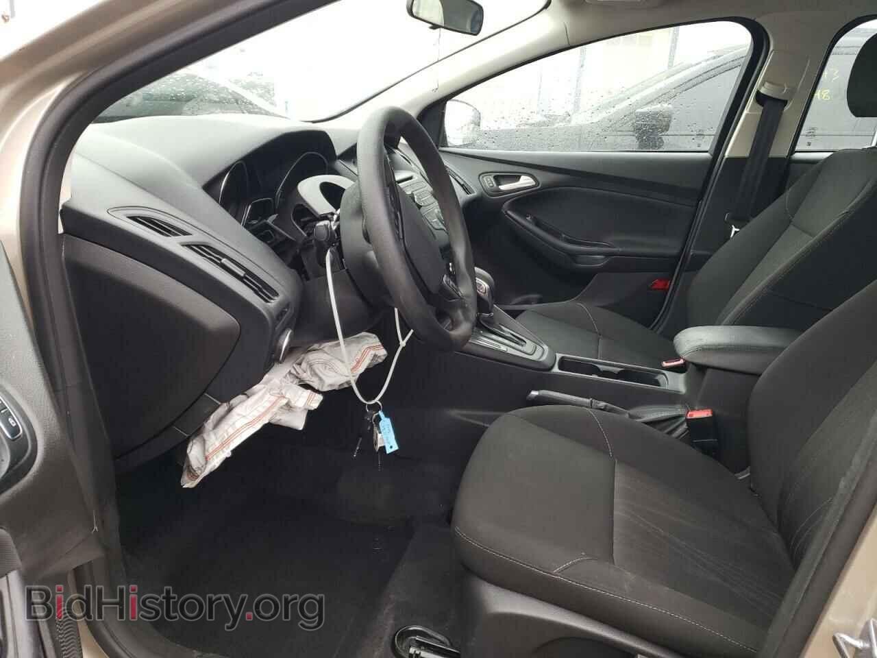 2017 FORD FOCUS - VIN: 1FADP3F22HL228587 - Photo 7