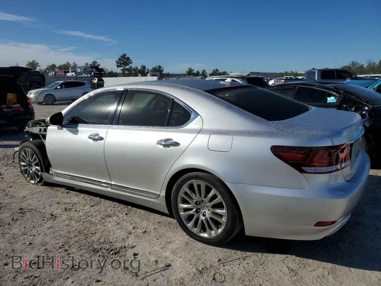 2013 LEXUS LS460 - VIN: JTHBL5EF6D5121701 - Photo 2