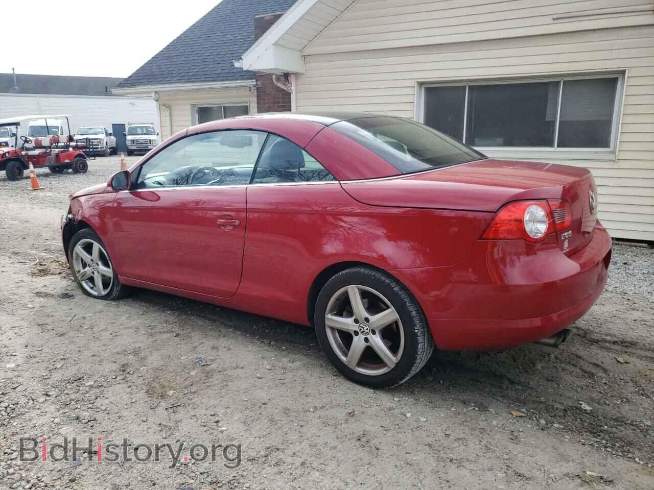 2007 VOLKSWAGEN EOS - VIN: WVWDA71F57V003953 - Фото 2