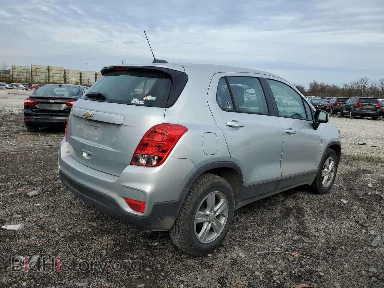2020 CHEVROLET TRAX - VIN: 3GNCJKSB9LL304866 - Фото 3