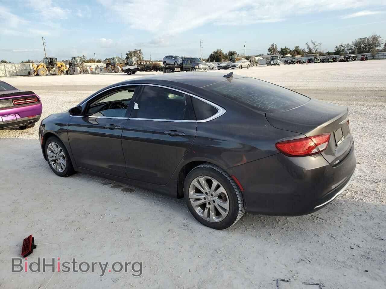 2017 CHRYSLER 200 - VIN: 1C3CCCAB3HN505880 - Фото 2