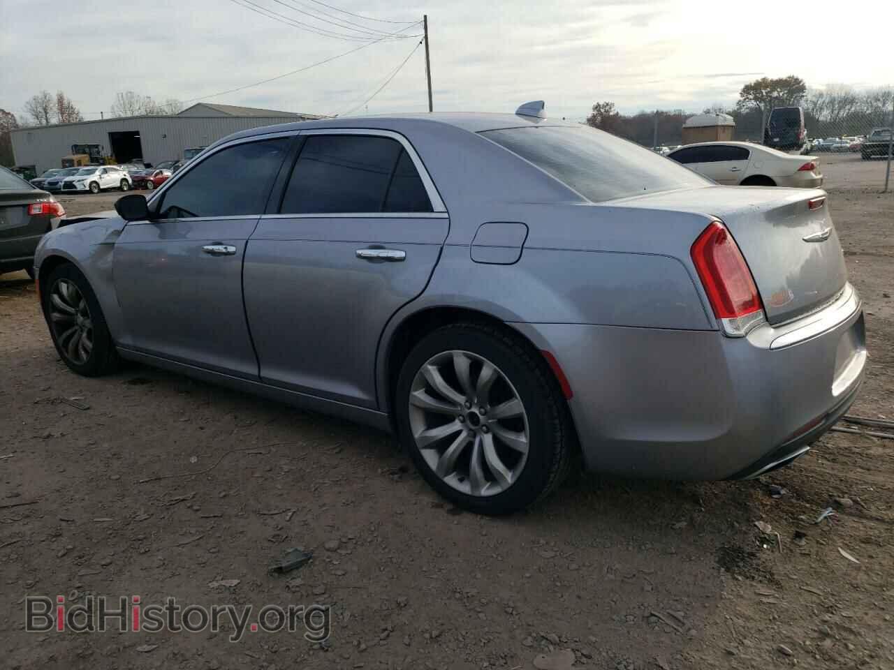 2018 CHRYSLER 300 - VIN: 2C3CCAEG7JH140337 - Фото 2