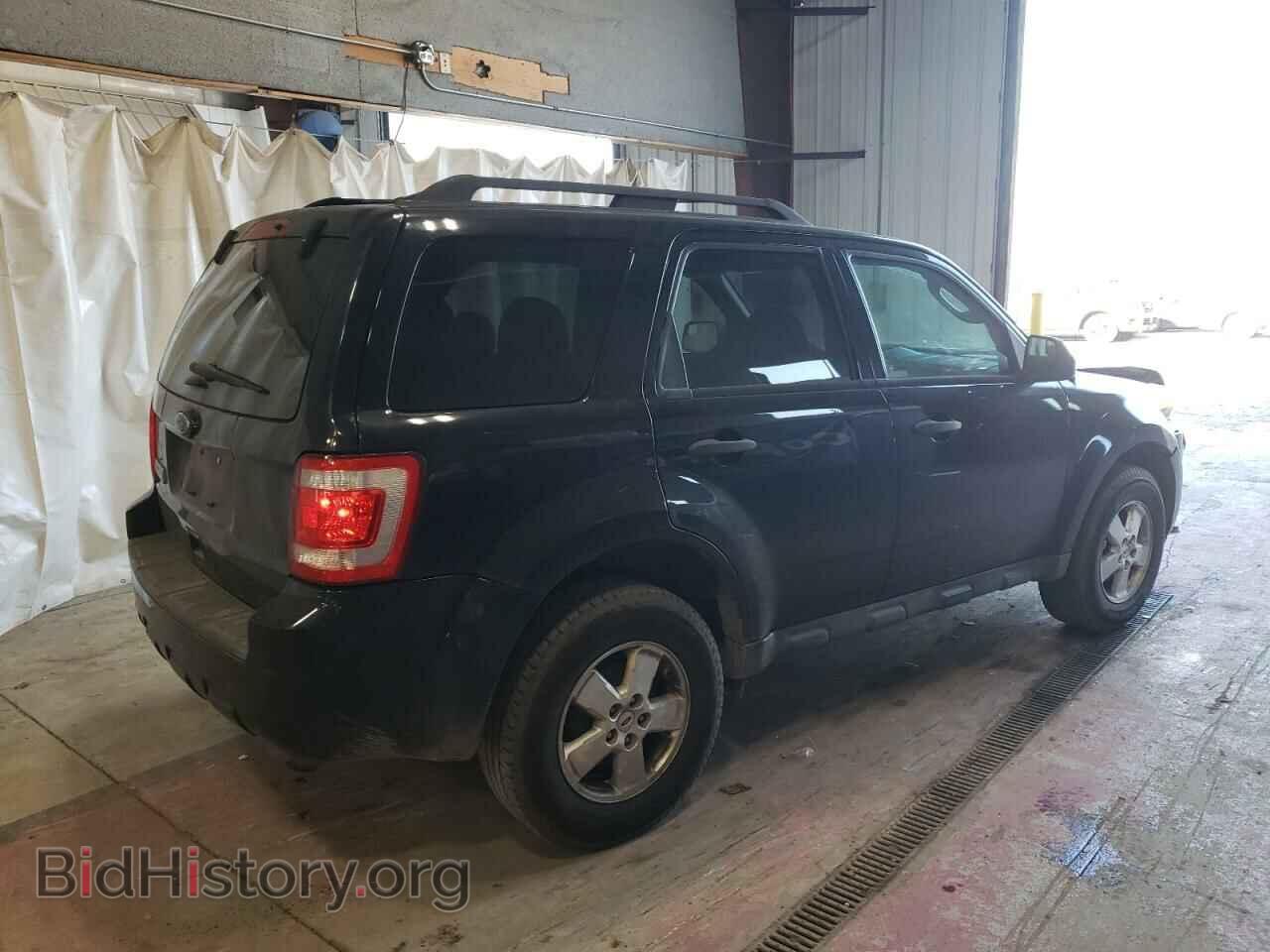 2011 FORD ESCAPE - VIN: 1FMCU0D73BKA72760 - Фото 3