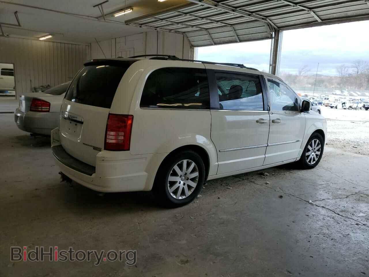 2010 CHRYSLER MINIVAN - VIN: 2A4RR5DX9AR123993 - Фото 3