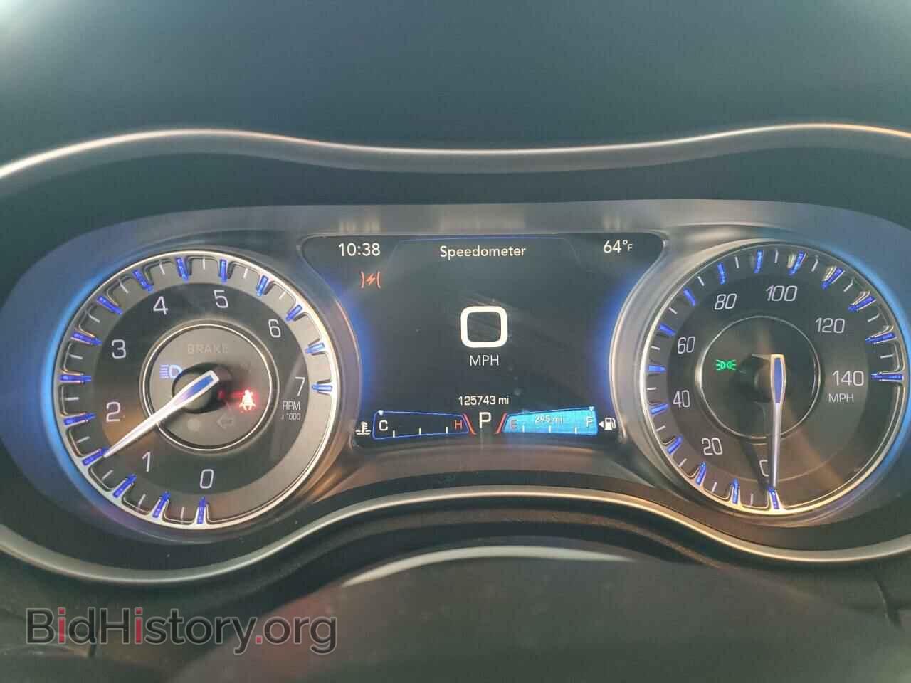 2015 CHRYSLER 300 - VIN: 2C3CCAAGXFH807351 - Фото 9