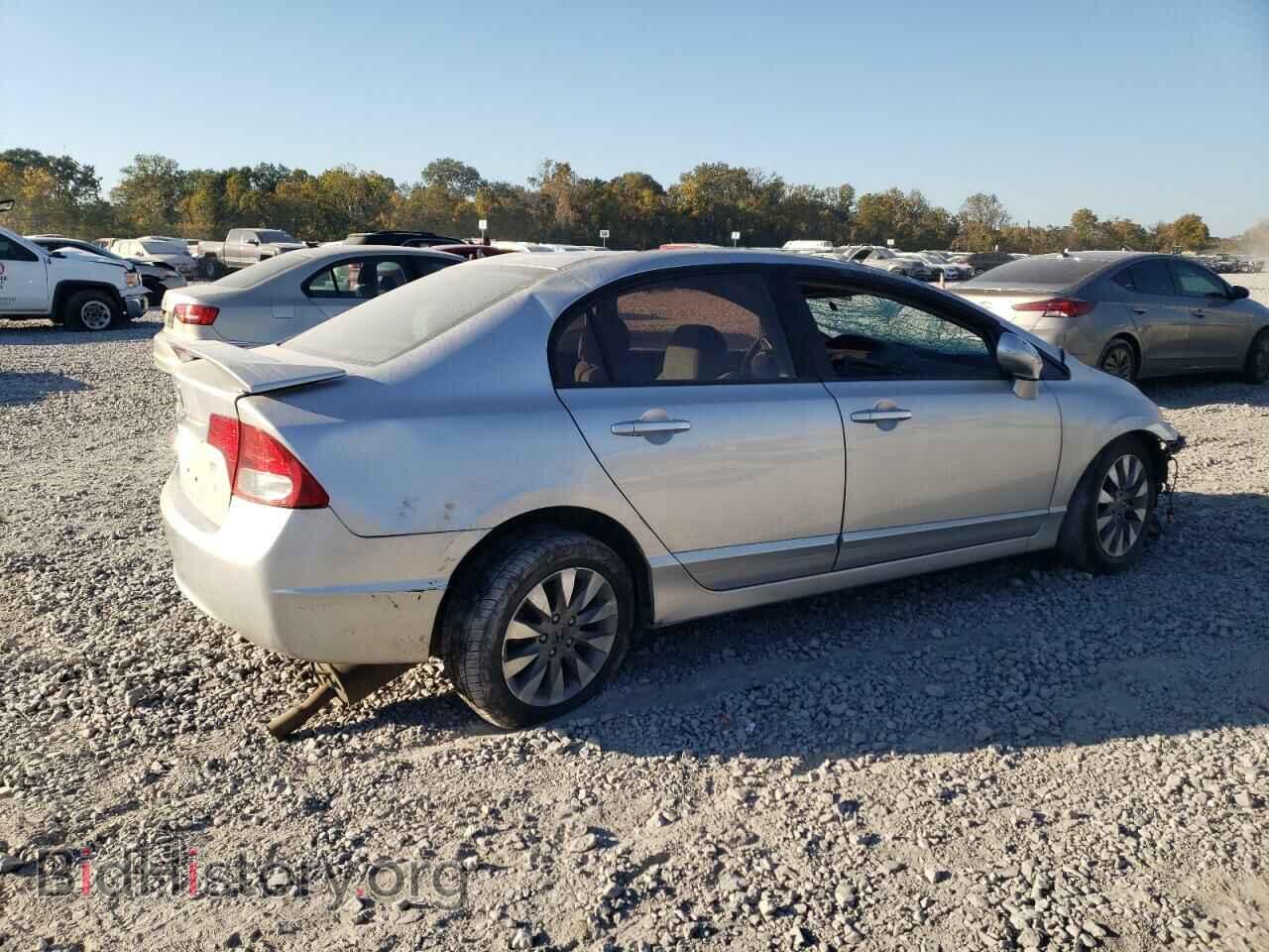 2011 HONDA CIVIC - VIN: 19XFA1F81BE023520 - Фото 3