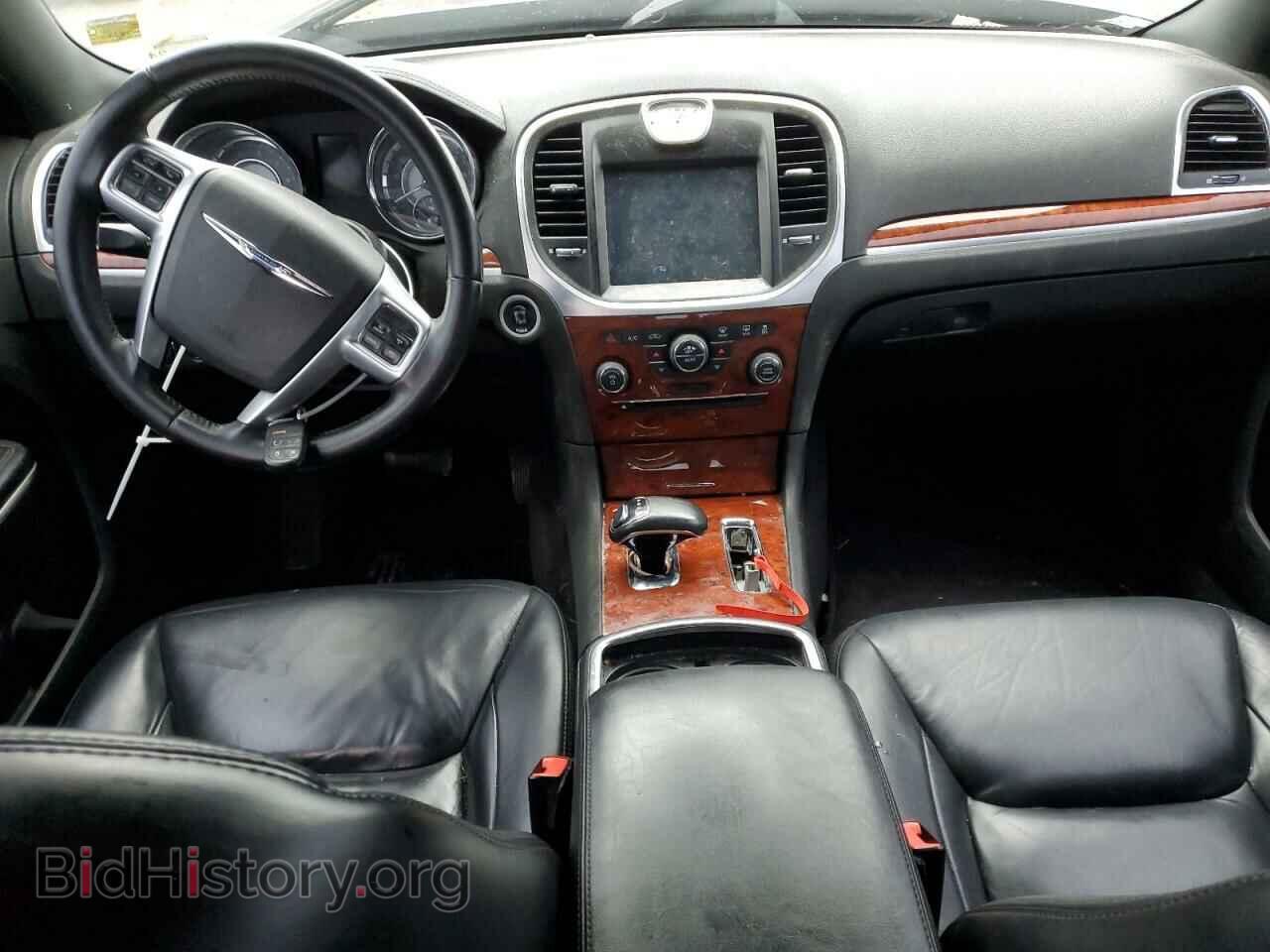 2013 CHRYSLER 300 - VIN: 2C3CCAAG2DH602393 - Фото 8