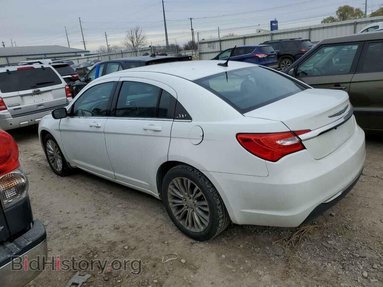 2012 CHRYSLER 200 - VIN: 1C3CCBAB1CN248866 - Фото 2