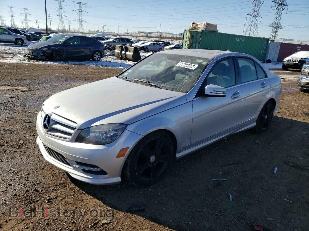 Photo WDDGF8BB2BR169189 - MERCEDES-BENZ C-CLASS 2011