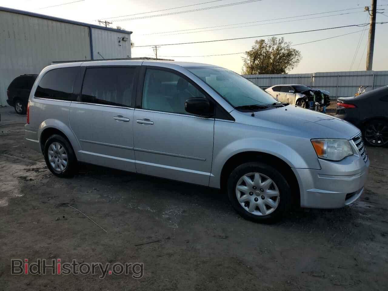 2009 CHRYSLER MINIVAN - VIN: 2A8HR44E09R556150 - Фото 4