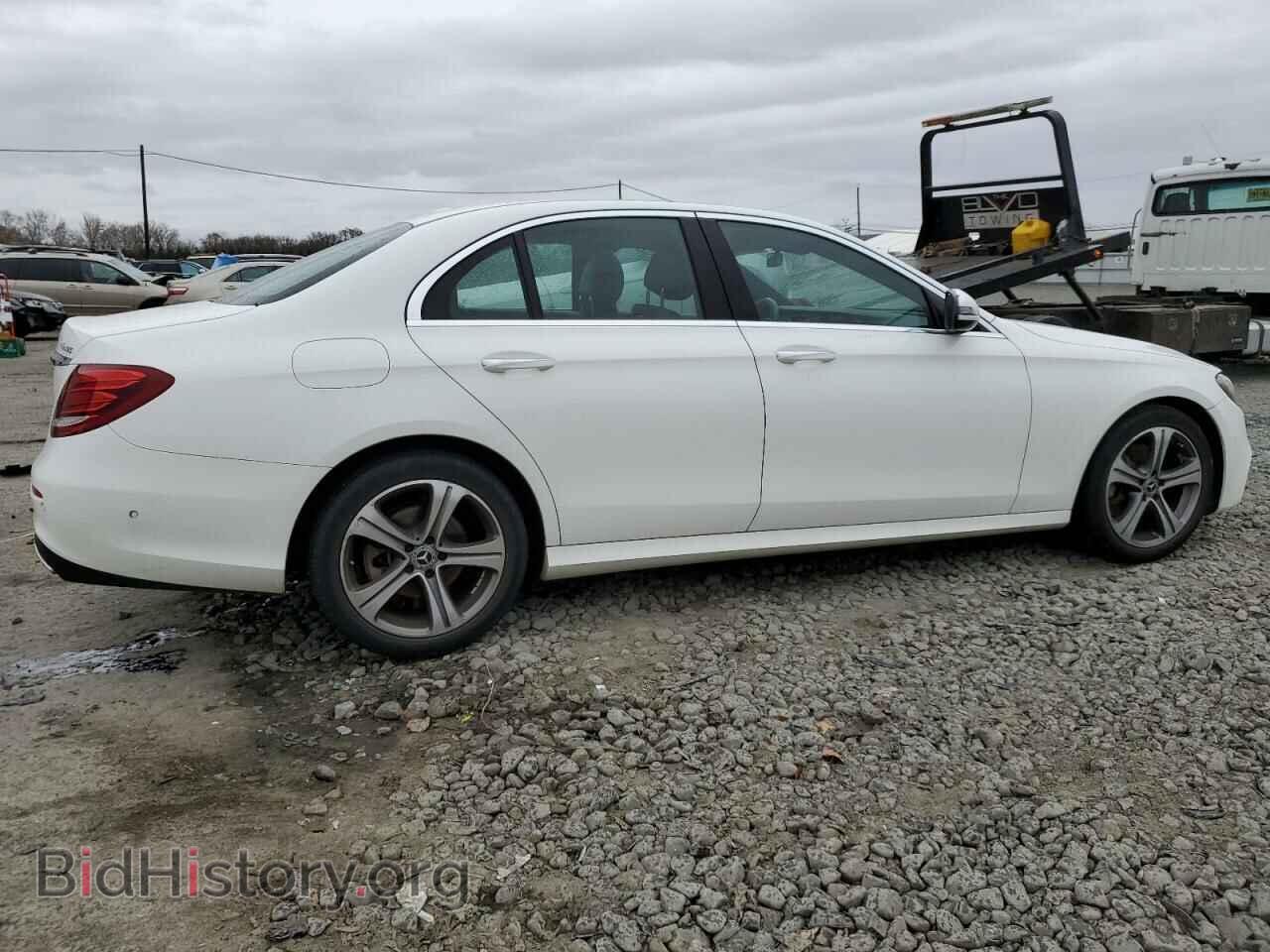 2018 MERCEDES-BENZ E-CLASS - VIN: WDDZF4KB3JA340028 - Фото 3