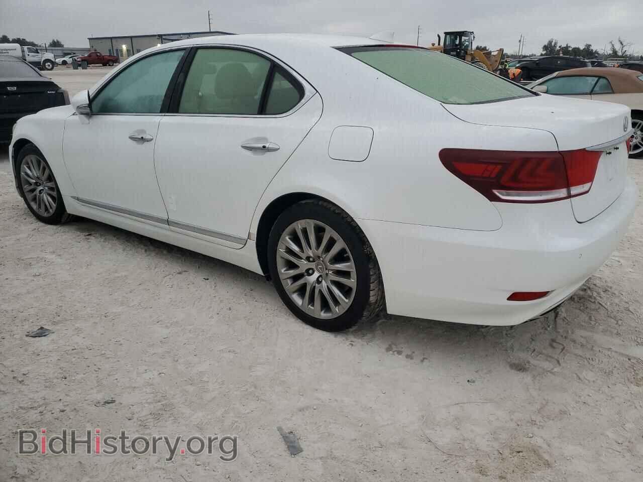 2015 LEXUS LS460 - VIN: JTHCL5EF7F5023316 - Photo 2