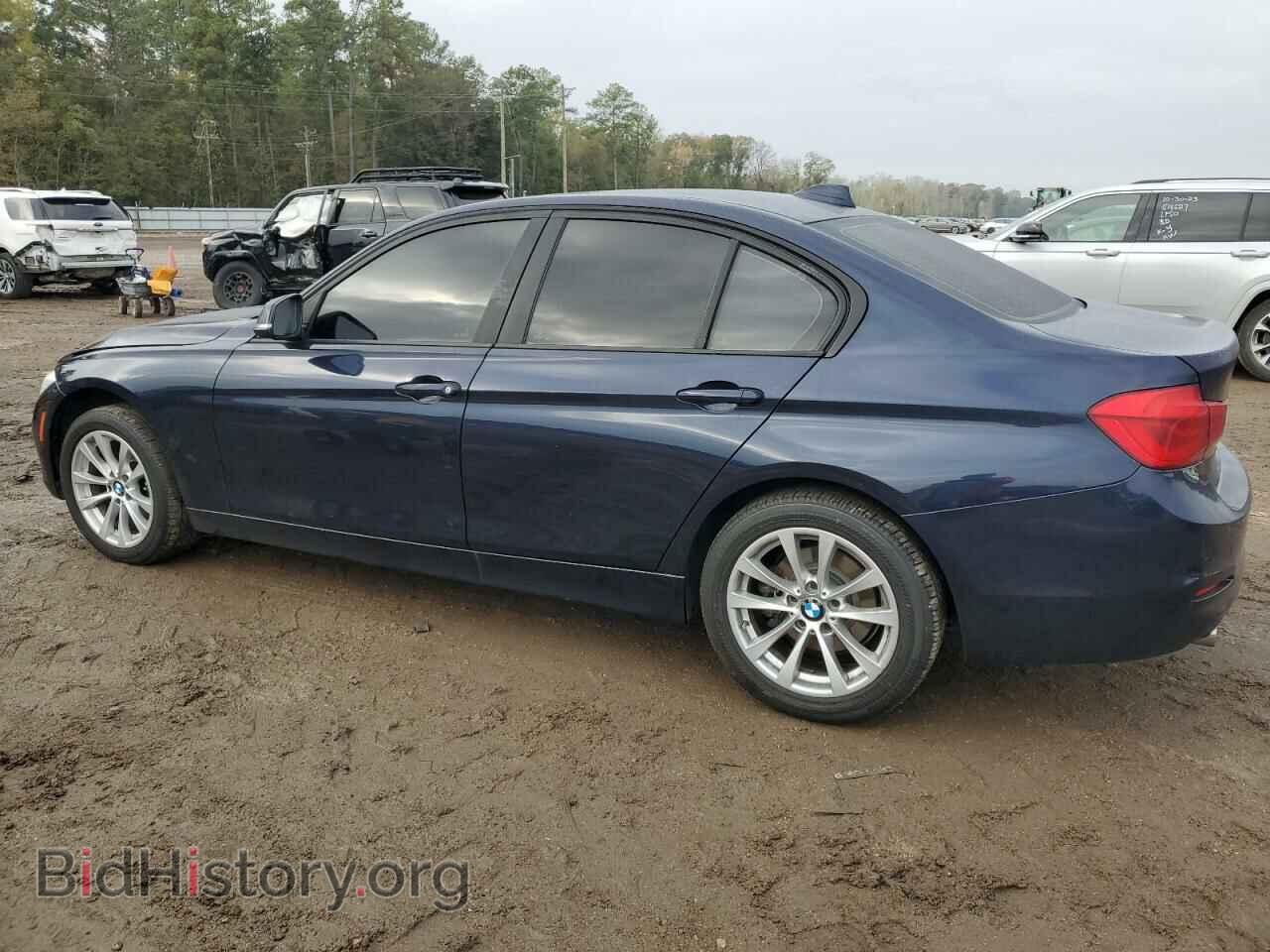 2016 BMW 3 SERIES - VIN: WBA8E1G52GNU10370 - Фото 2