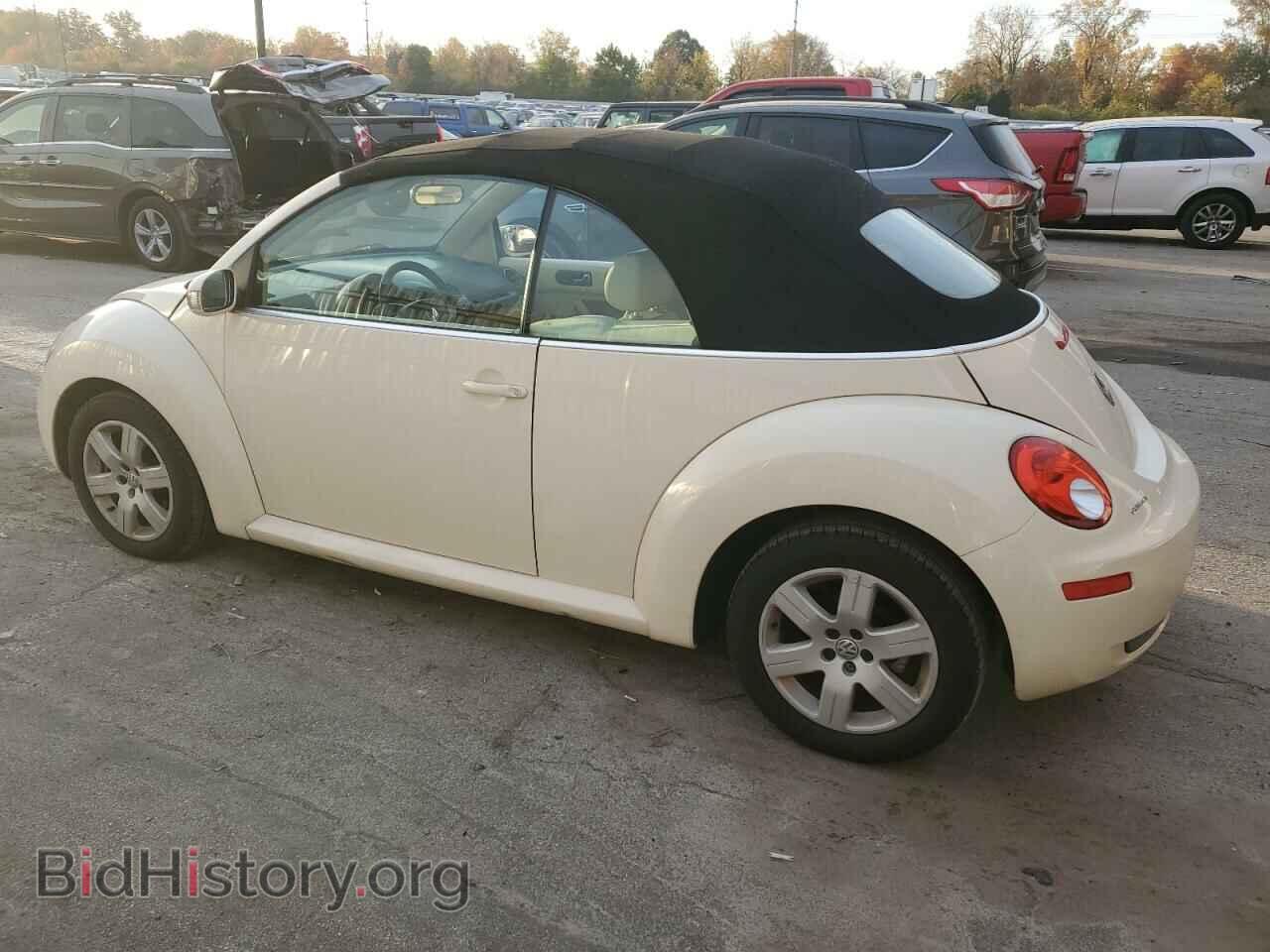 2007 VOLKSWAGEN BEETLE - VIN: 3VWPF31Y27M413495 - Фото 2