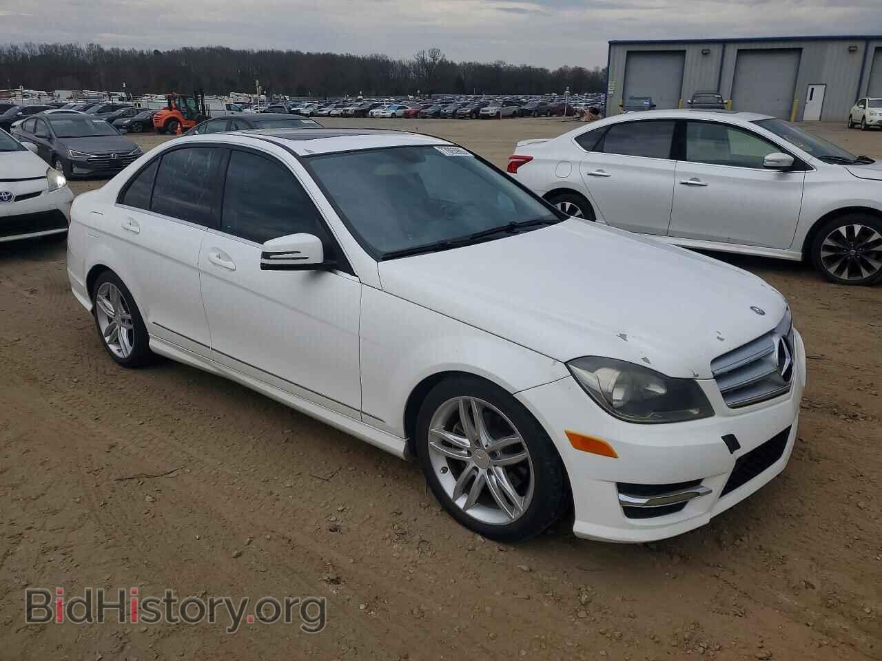 2013 MERCEDES-BENZ C-CLASS - VIN: WDDGF4HB2DR246436 - Фото 4