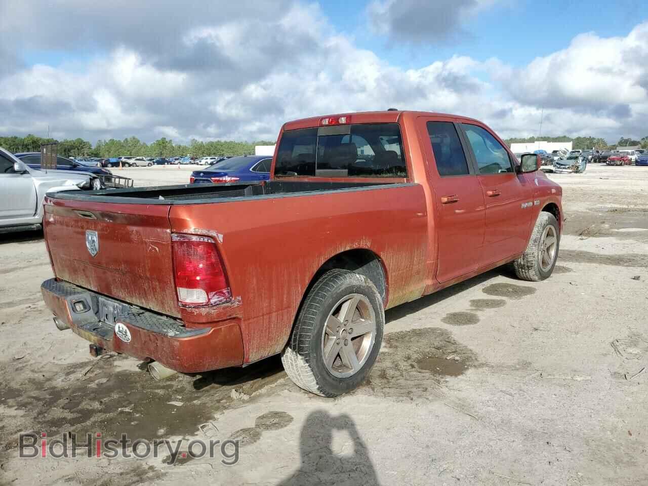 2009 DODGE All Models - VIN: 1D3HB18TX9S711070 - Фото 3