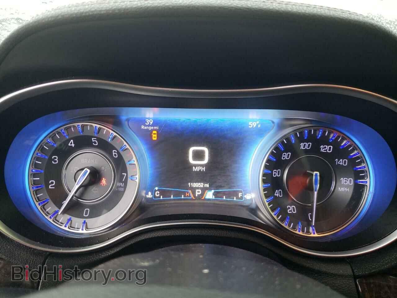 2017 CHRYSLER 300 - VIN: 2C3CCAET5HH516265 - Фото 9