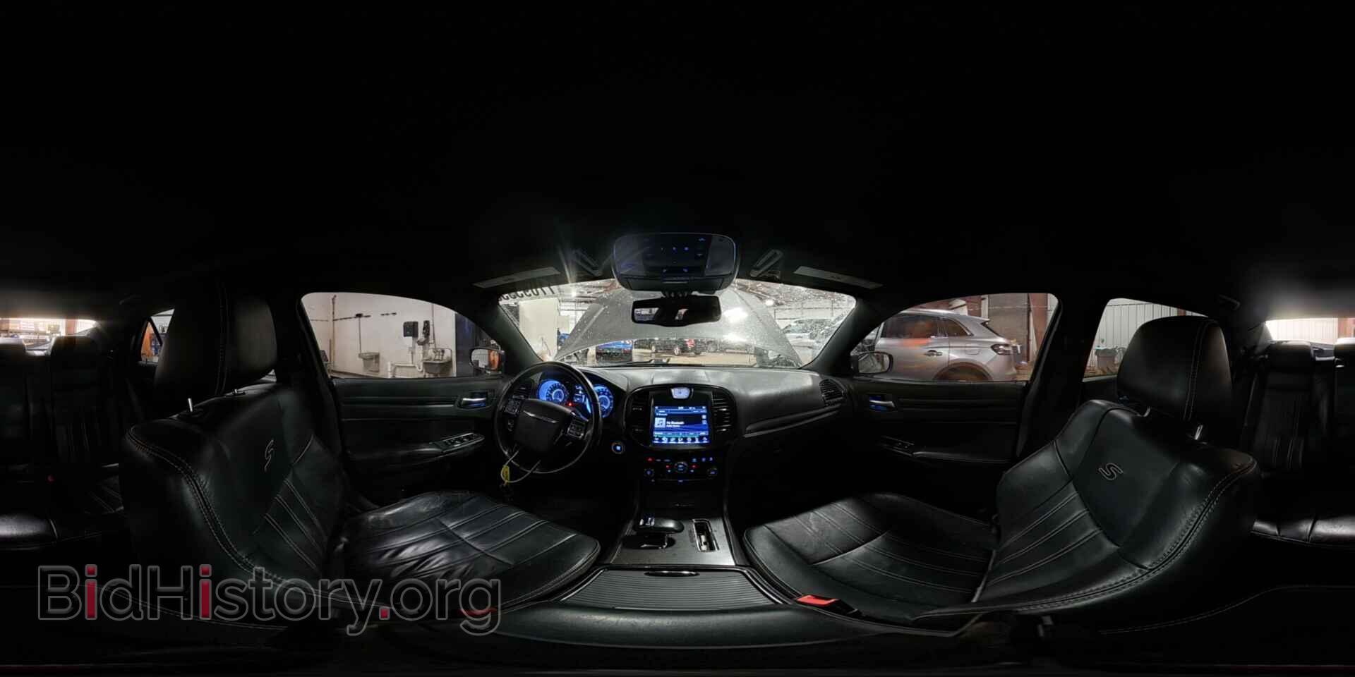 2014 CHRYSLER 300 - VIN: 2C3CCAGGXEH311925 - Фото 14