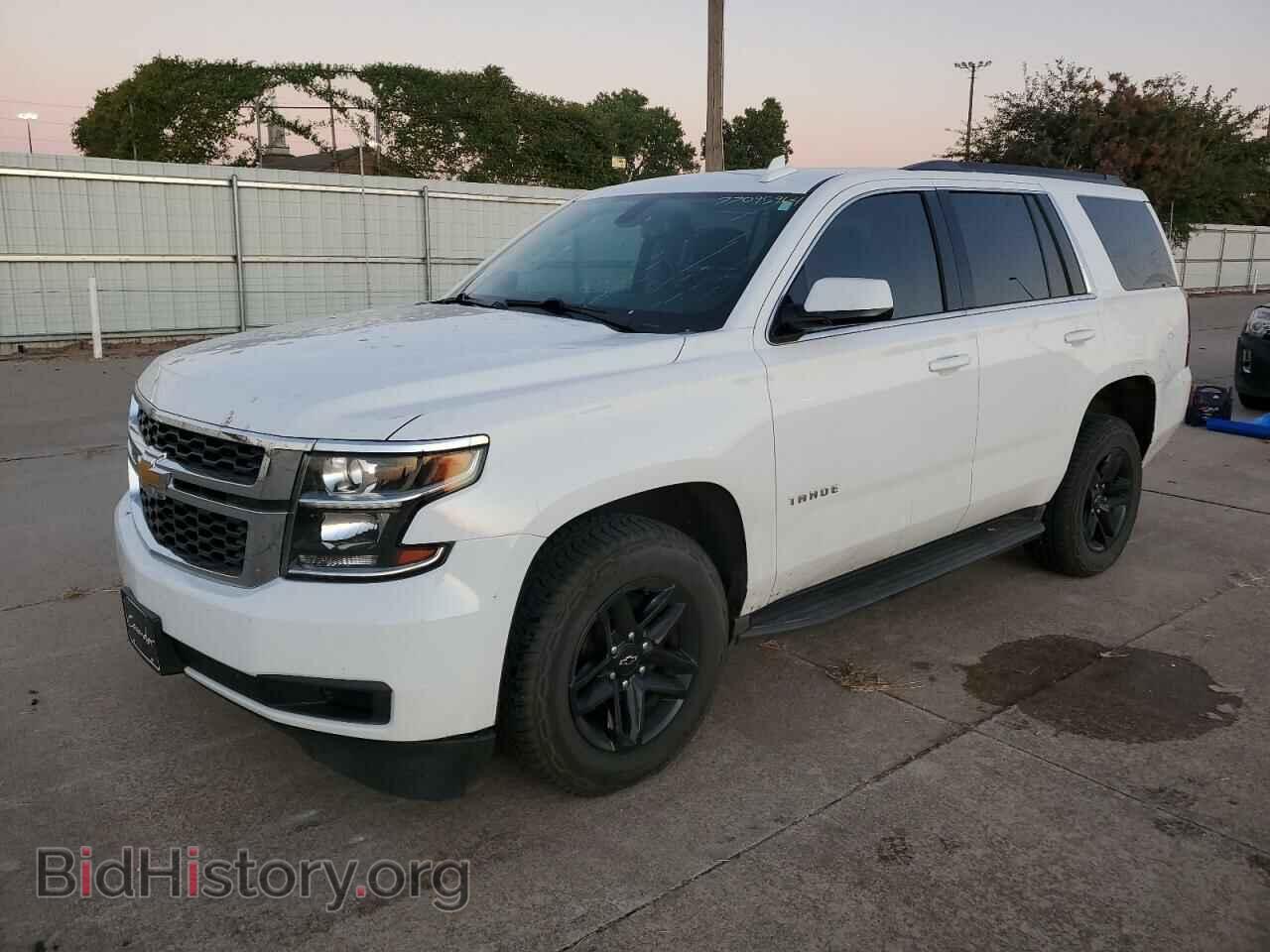Photo 1GNSCAKC8LR228171 - CHEVROLET TAHOE 2020