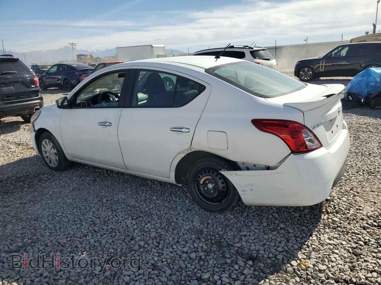 2017 NISSAN VERSA - VIN: 3N1CN7AP1HK422515 - Фото 2
