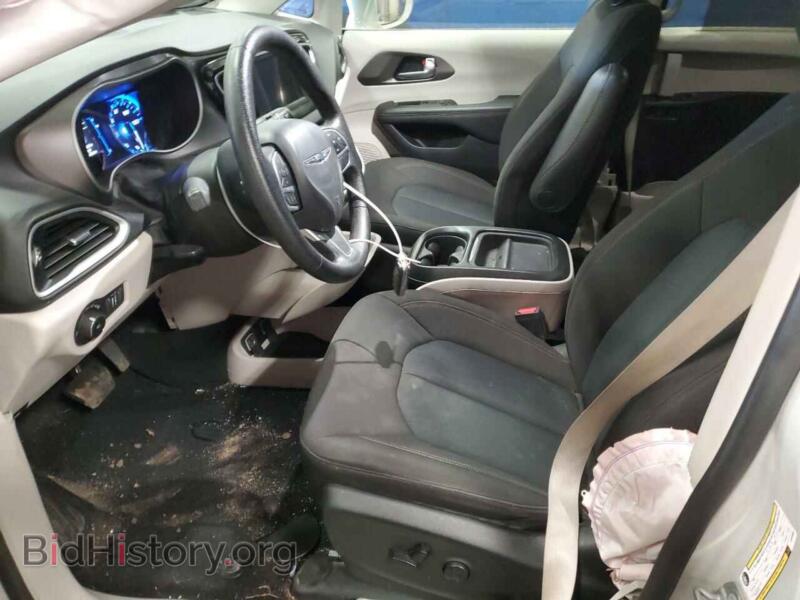 2020 Chrysler PACIFICA (VIN 2C4RC1FG6LR254668) — photo 7 of 13