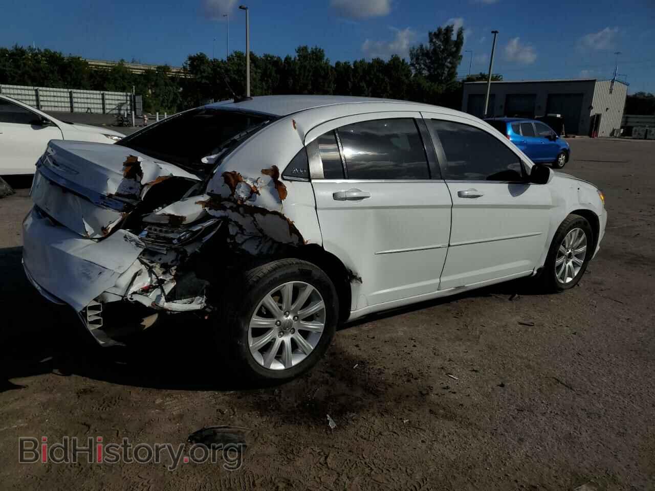 2013 CHRYSLER 200 - VIN: 1C3CCBBB2DN773094 - Фото 3