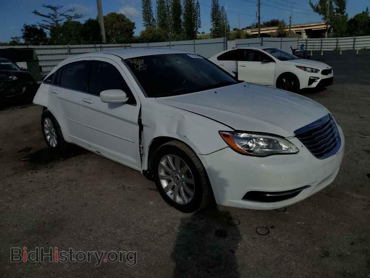 2013 CHRYSLER 200 - VIN: 1C3CCBBB2DN773094 - Фото 4