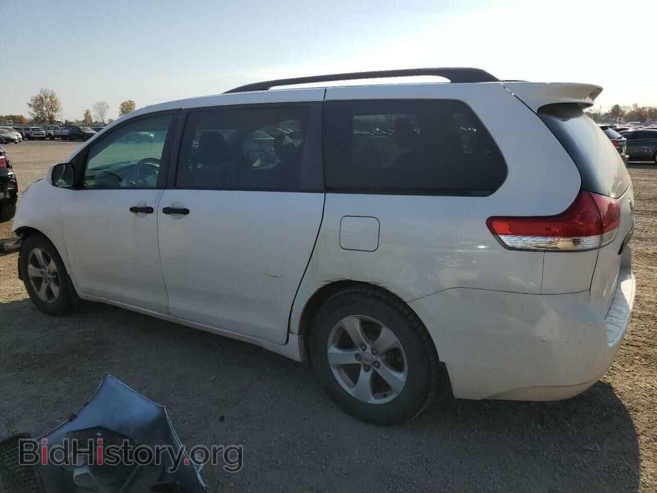 2011 TOYOTA All Models - VIN: 5TDZK3DC1BS129159 - Фото 2