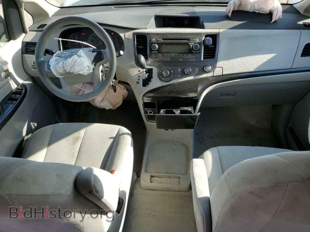 2011 TOYOTA All Models - VIN: 5TDZK3DC1BS129159 - Фото 8
