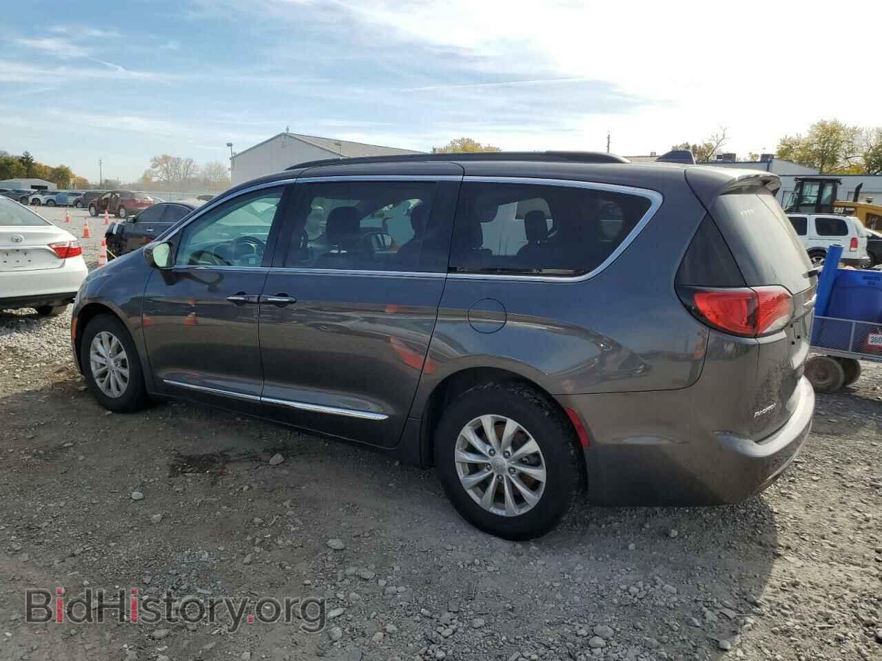 2017 CHRYSLER PACIFICA - VIN: 2C4RC1BG8HR598676 - Photo 2