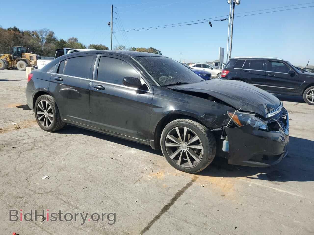 2013 CHRYSLER 200 - VIN: 1C3CCBBG8DN718323 - Фото 4