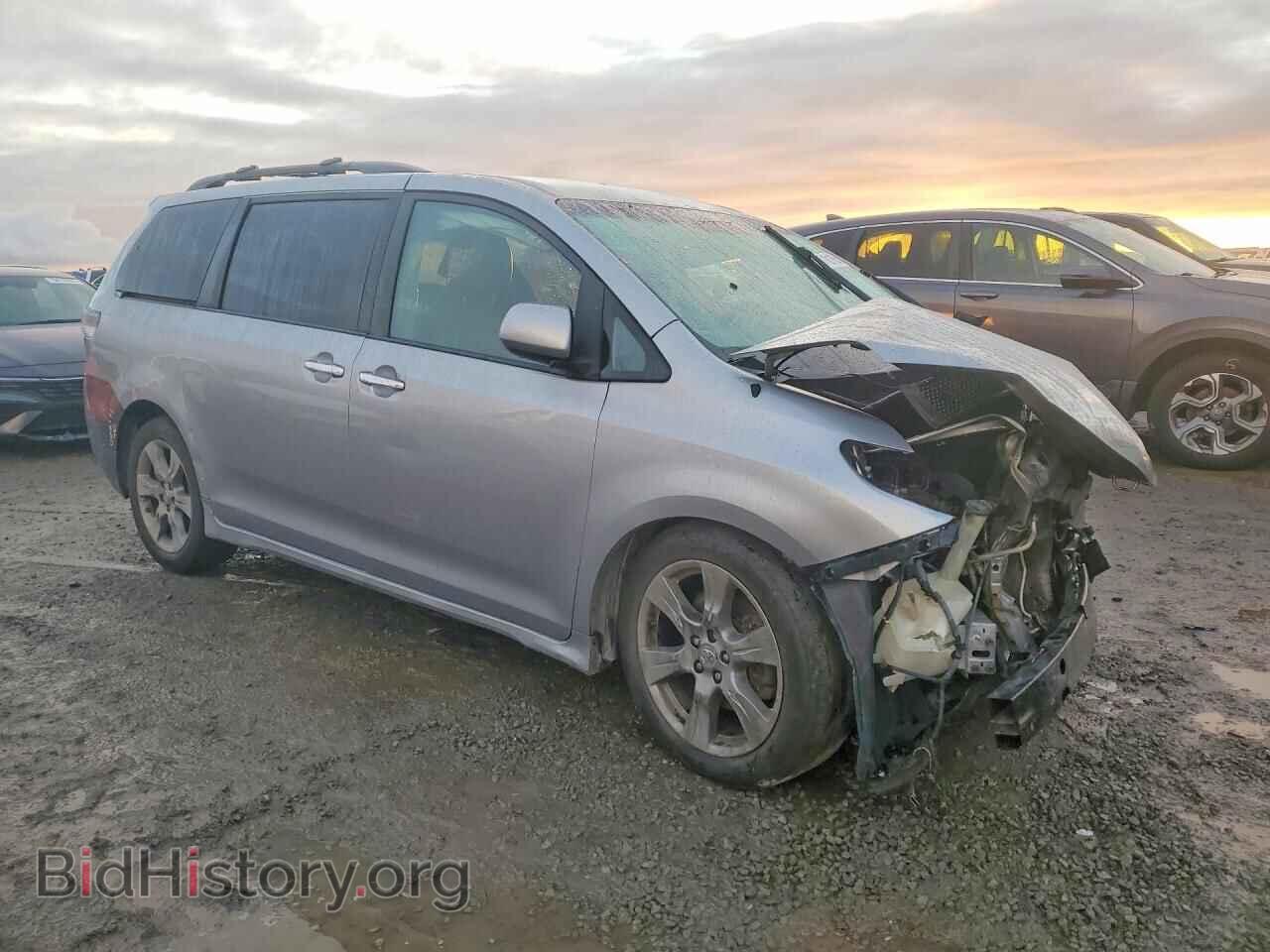 2013 TOYOTA SIENNA - VIN: 5TDXK3DC8DS314304 - Фото 4