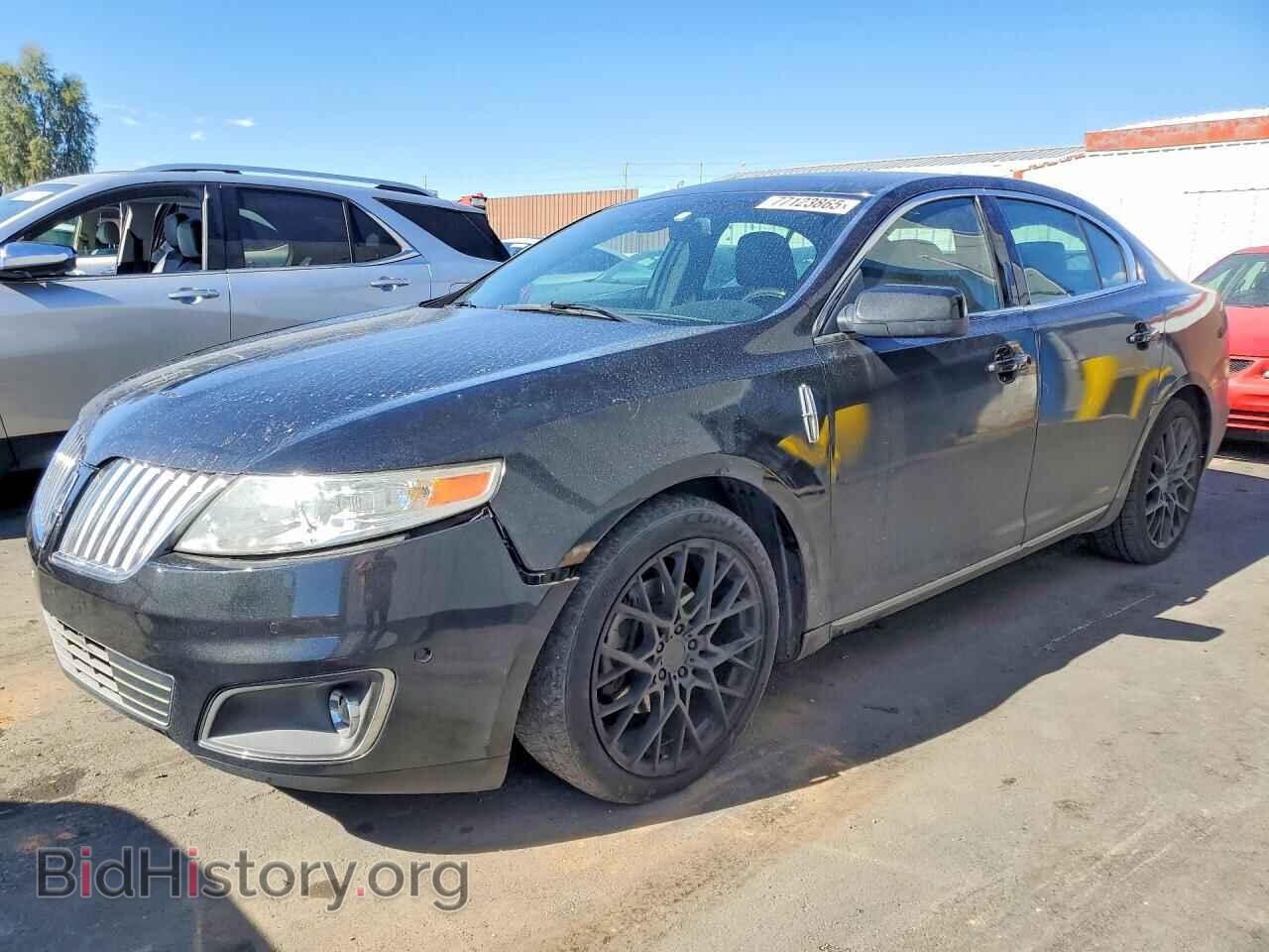 Photo 1LNHL9FT2BG607412 - LINCOLN MKS 2011