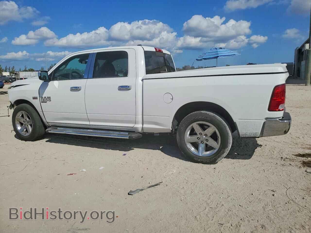 2019 RAM 1500 - VIN: 1C6RR6TT8KS657584 - Фото 2