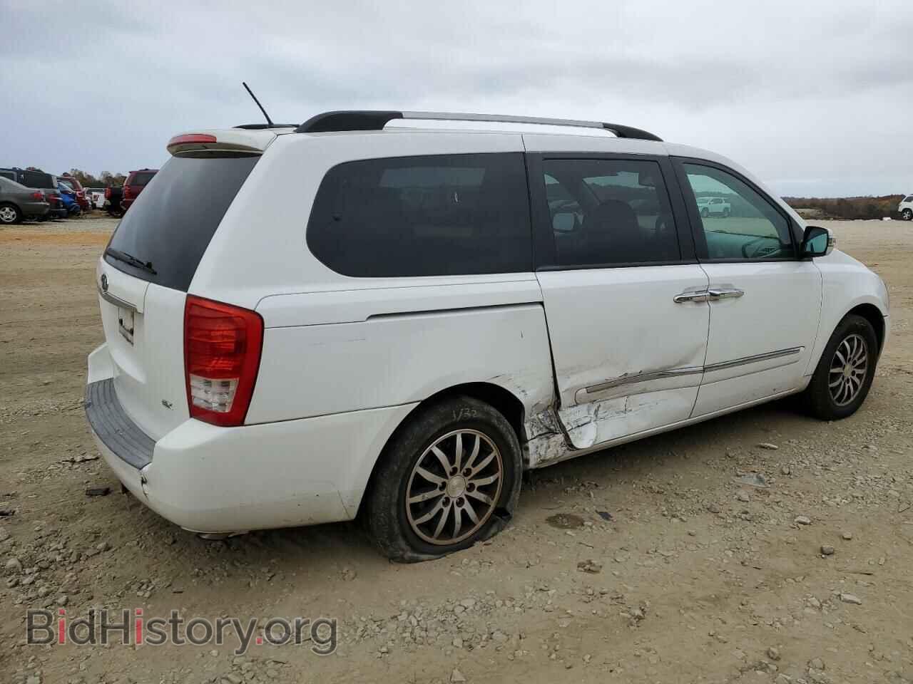 2011 KIA All Models - VIN: KNDMH4C71B6408811 - Фото 3