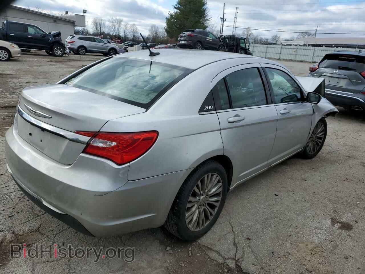 2012 CHRYSLER 200 - VIN: 1C3CCBAB8CN262215 - Фото 3