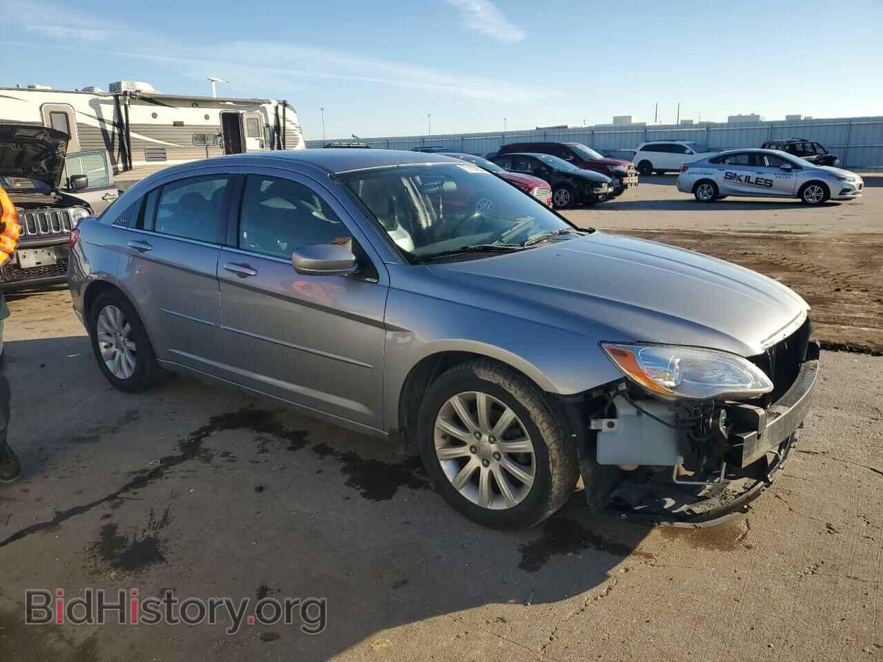 2013 CHRYSLER 200 - VIN: 1C3CCBBB7DN557564 - Фото 4