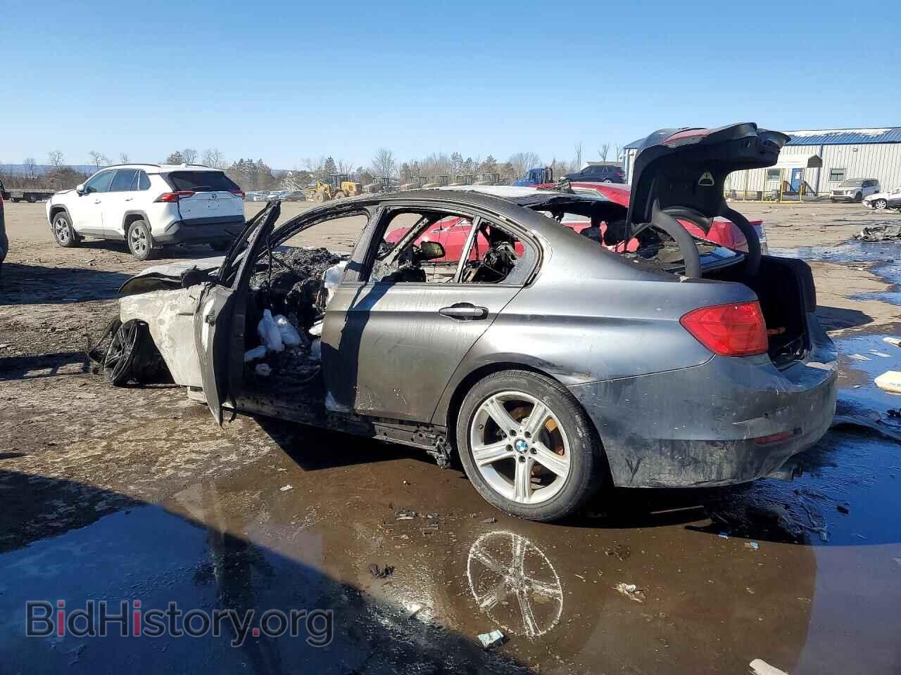 2013 BMW 3 SERIES - VIN: WBA3B3C50DF539704 - Фото 2