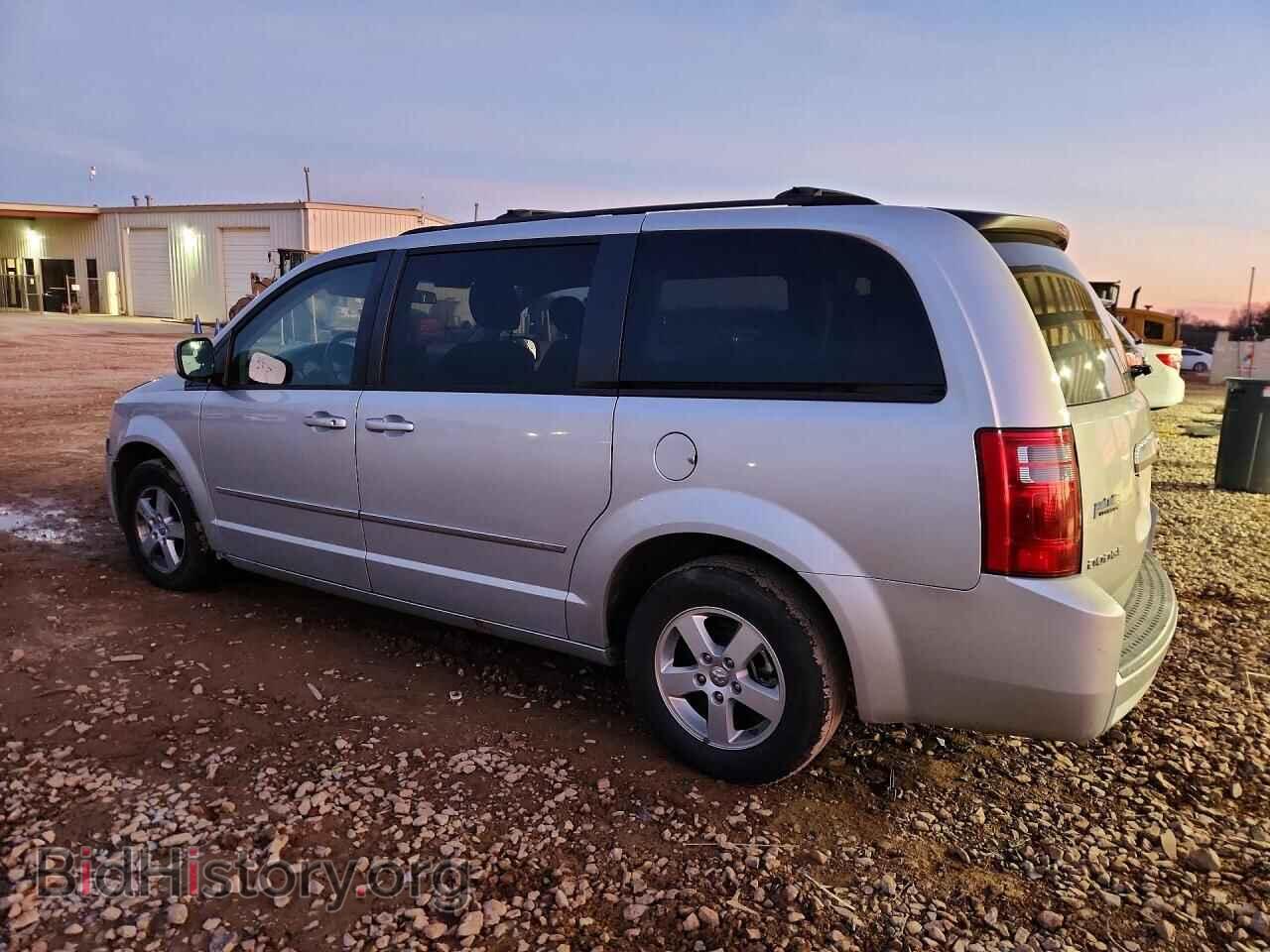2010 DODGE CARAVAN - VIN: 2D4RN5D11AR219357 - Photo 2