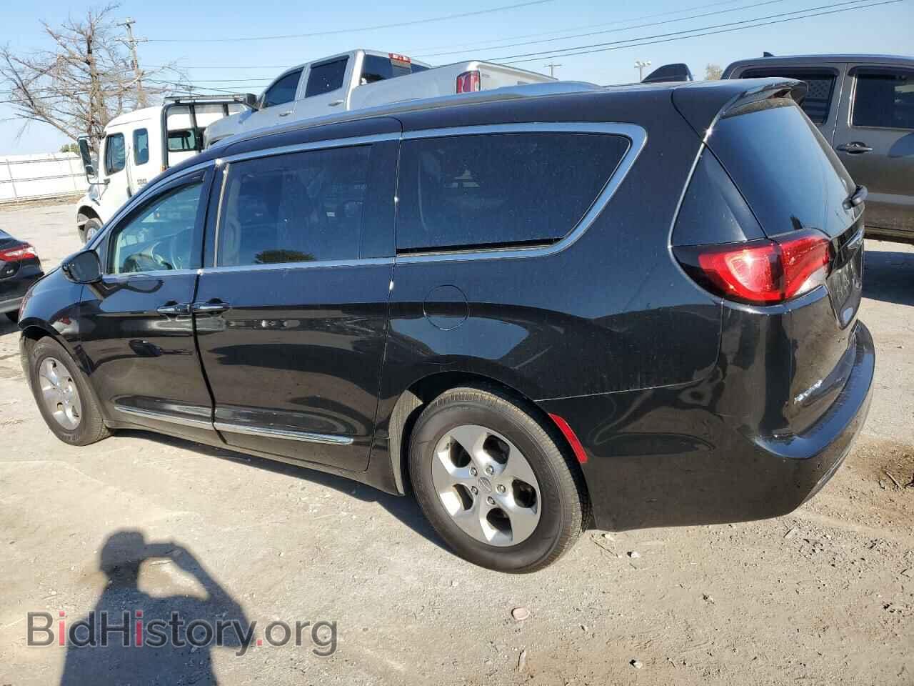 2017 CHRYSLER PACIFICA - VIN: 2C4RC1EG7HR821835 - Фото 2
