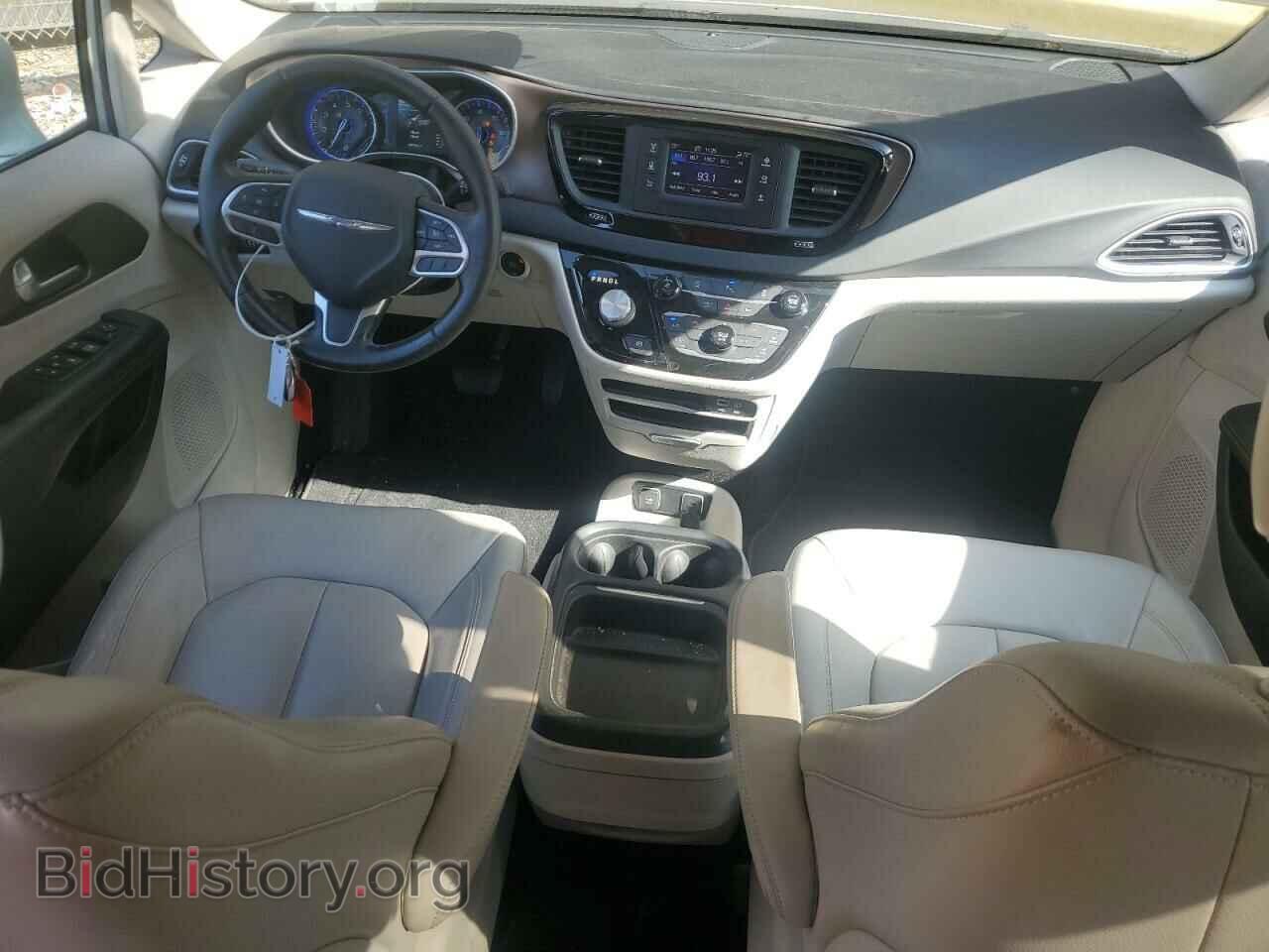 2017 CHRYSLER PACIFICA - VIN: 2C4RC1BGXHR704092 - Фото 8
