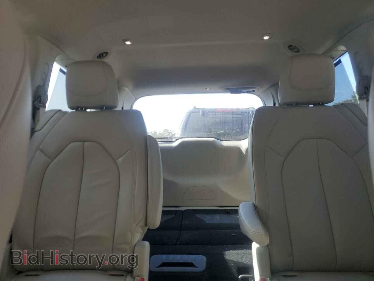 2017 CHRYSLER PACIFICA - VIN: 2C4RC1BGXHR704092 - Фото 10