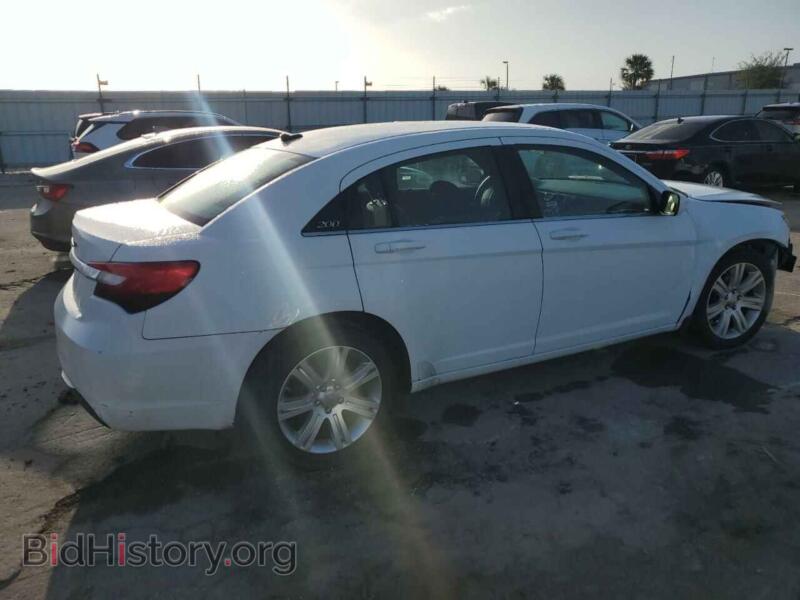 2012 Chrysler 200 (VIN 1C3CCBAB5CN180006) — фото 3 из 12